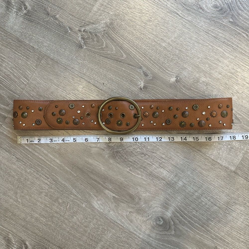 Fossil Genuine leather belt with copper and rhinestone studs. Size L